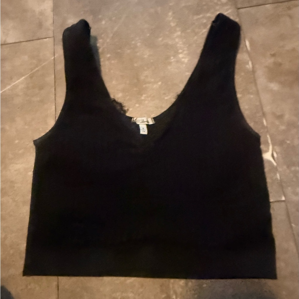 BKE Black Crop Top